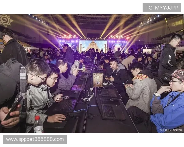 ebet电竞直播平台带你实时欣赏顶尖电竞战队的激烈对战场面